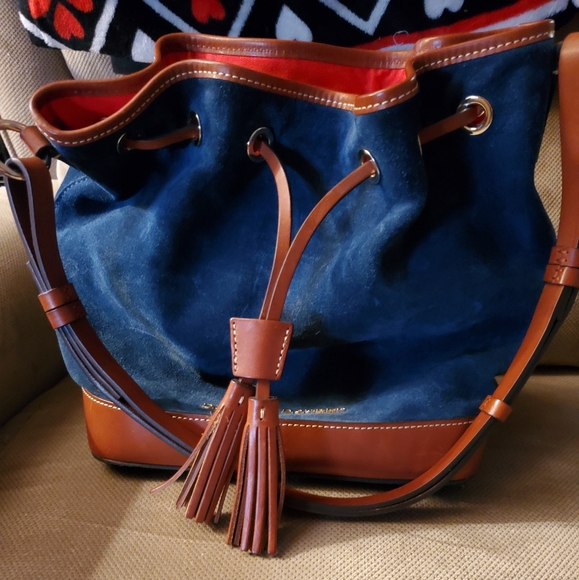 Dooney and Bourke suede purse - Picture 2 of 7